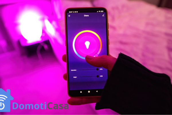 Come configurare un lampadario smart in 5 minuti