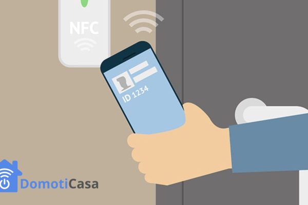Controllo Accessi Smart: Chi Entra ed Esce di Casa in Tempo Reale Controllo Accessi Smart Chi Entra ed Esce di Casa in Tempo Reale