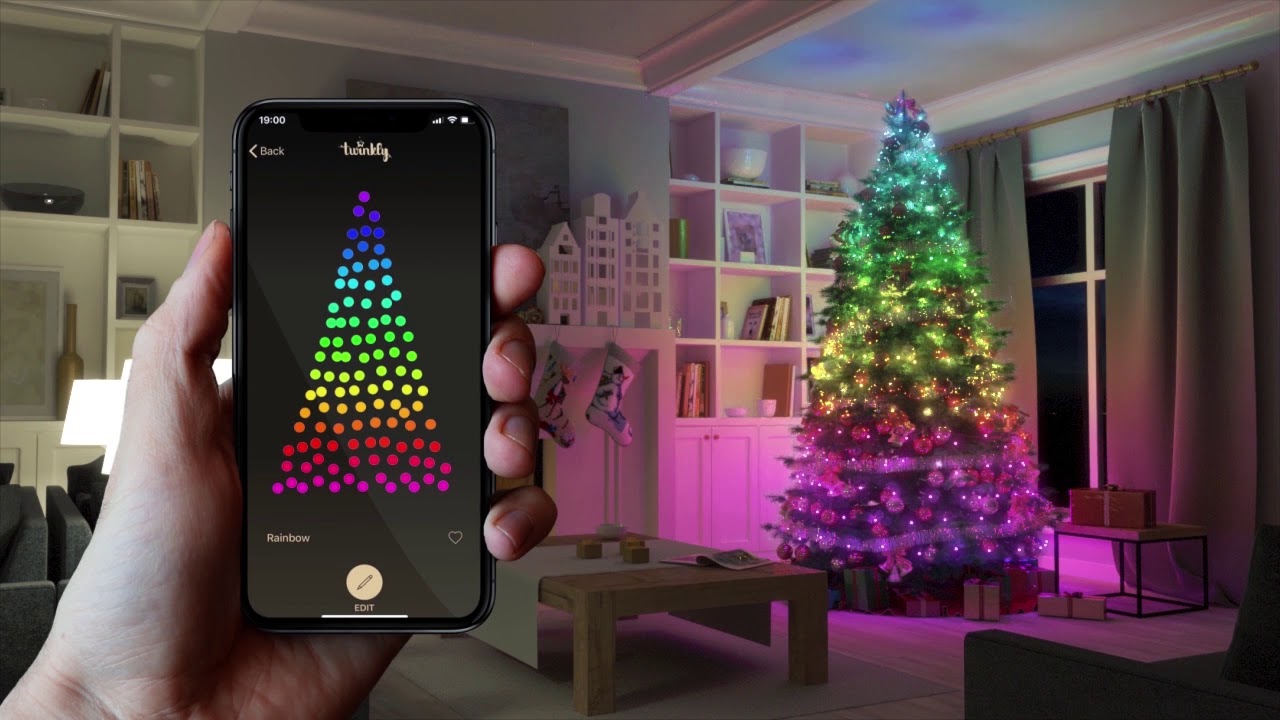 Come automatizzare l'accensione dell'albero di Natale con timer, sensore luminosità e Home Assistant